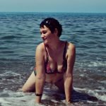 amateur webcam model graciehotmature shares her passionate mature moments