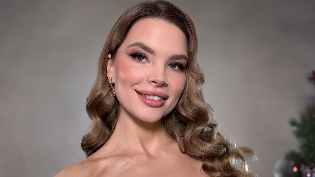 Glow On Cam: Beautiful Amateur Webcam Models