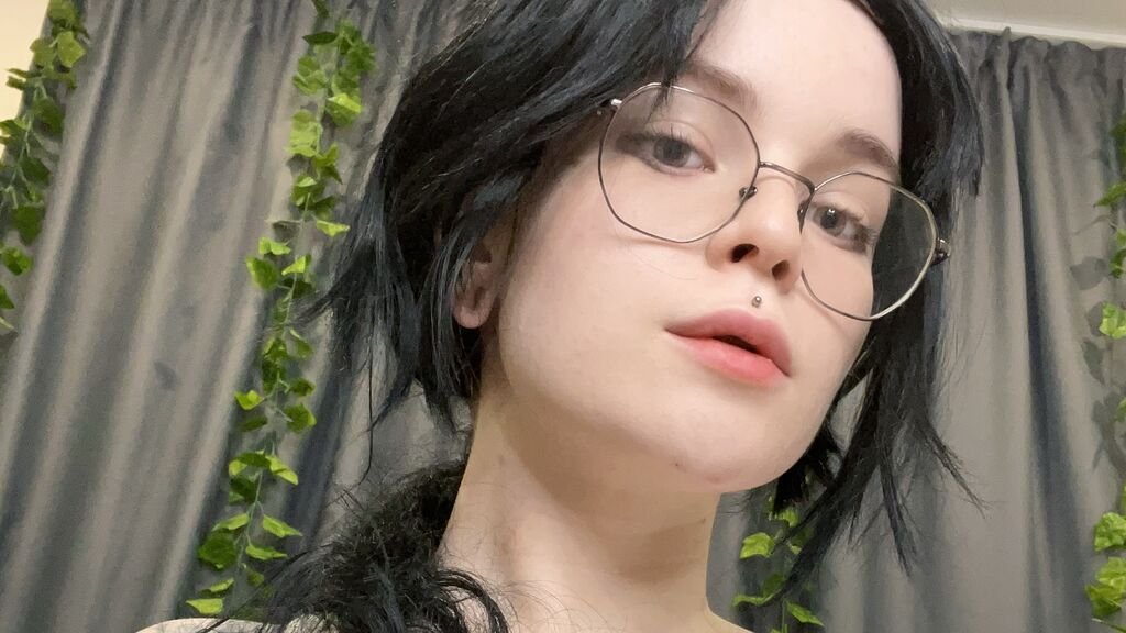 Amateur Webcam Model Keyli Morris Shares Her Unique Perspective Amateur Webcam Model Keyli Morris Shares Her Unique Perspective