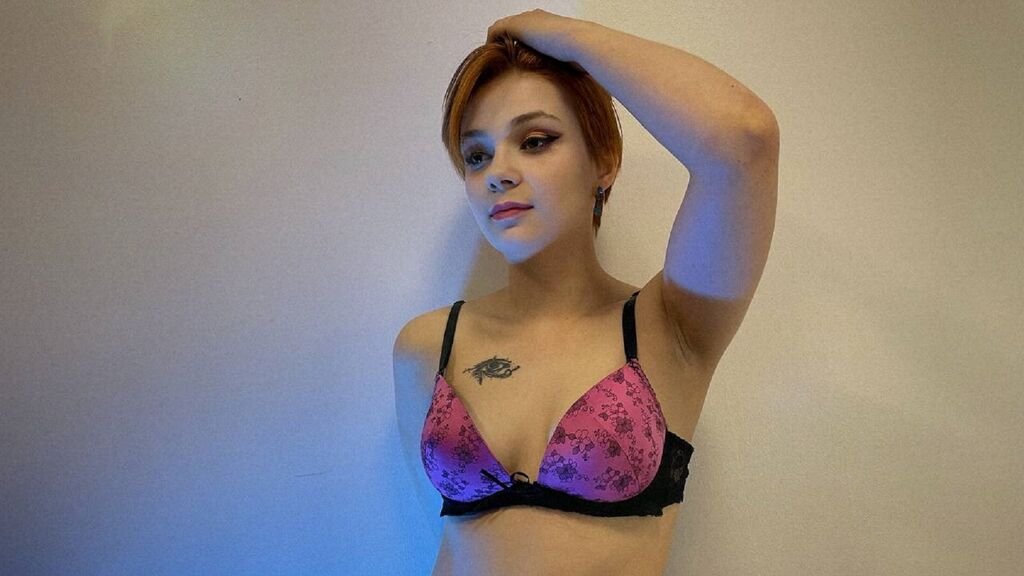 amateur webcam model krisbarbi shares her passionate performances