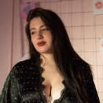 amateur webcam model melanie floyd shares her passionate performance