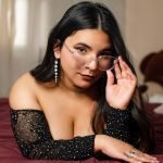 amateur webcam model miakartwell shares her passionate performances