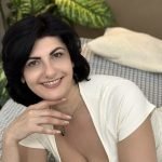 amateur webcam model monicaleone shares her passionate performances