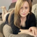 amateur webcam model monyphillips shares her unique perspective