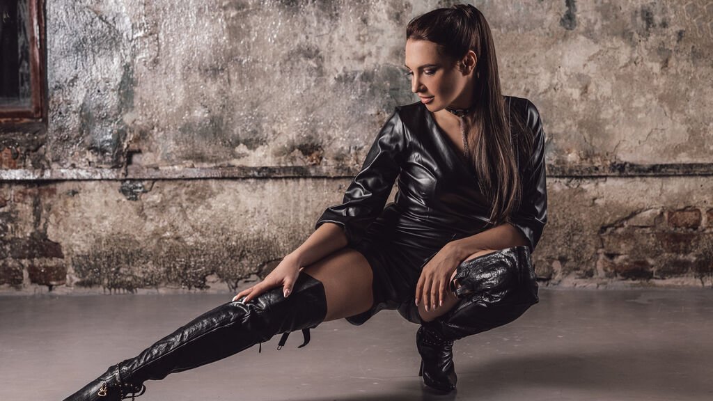 Amateur Webcam Model Olivea Diaz Shares Her Passionate Performances Amateur Webcam Model Olivea Diaz Shares Her Passionate Performances