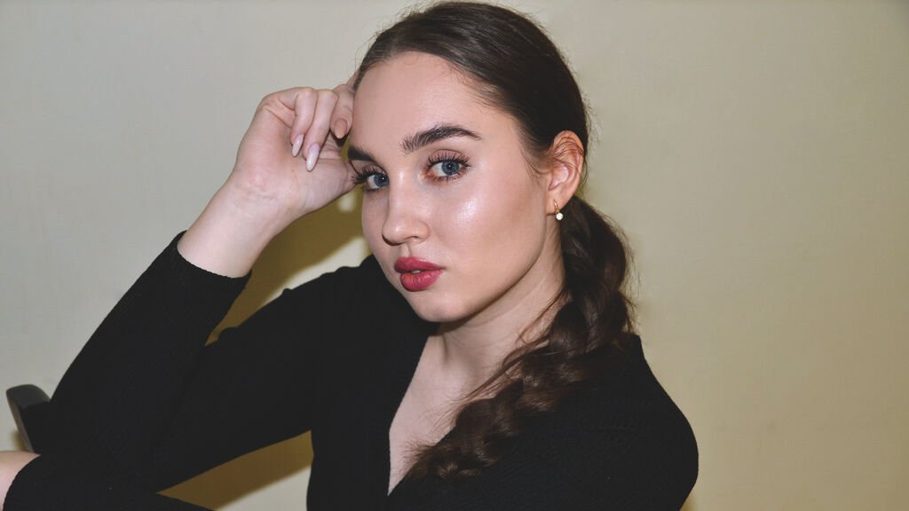 Amateur Webcam Model Patricia Clark Shares Her Passion