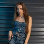 amateur webcam model sashacoles shares her passion