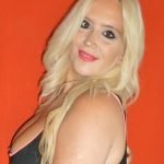 amateur webcam model sirenarubia shares her passion