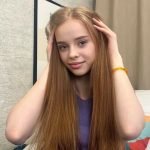 amateur webcam model turned milasnakes sensation