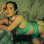 amateur webcam model turns to alynmoon for success