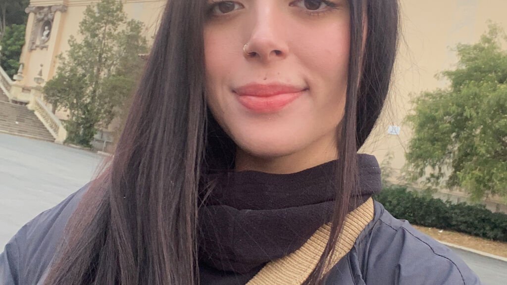 Amateur Webcam Modeling Adventures with ArianaBoness Amateur Webcam Modeling Adventures with ArianaBoness