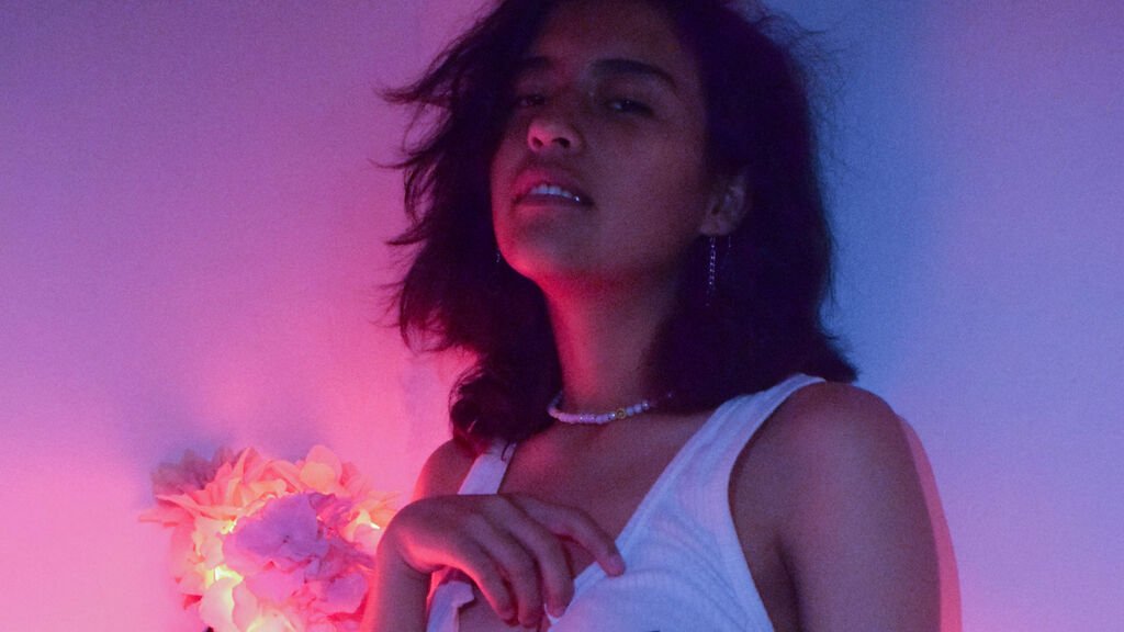 Amateur Webcam Modeling Adventures with ArwenWit Amateur Webcam Modeling Adventures with ArwenWit