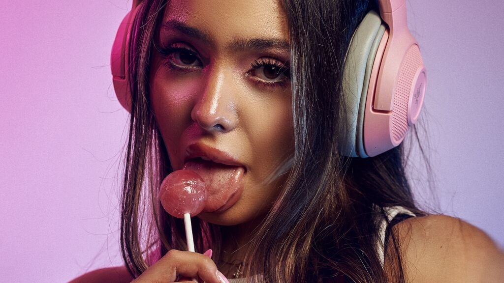 amateur webcam modeling adventures with molyjay