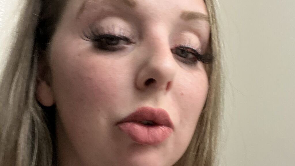 Amateur Webcam Modeling with JessDime: A Newbie's Journey Amateur Webcam Modeling with JessDime: A Newbie’s Journey