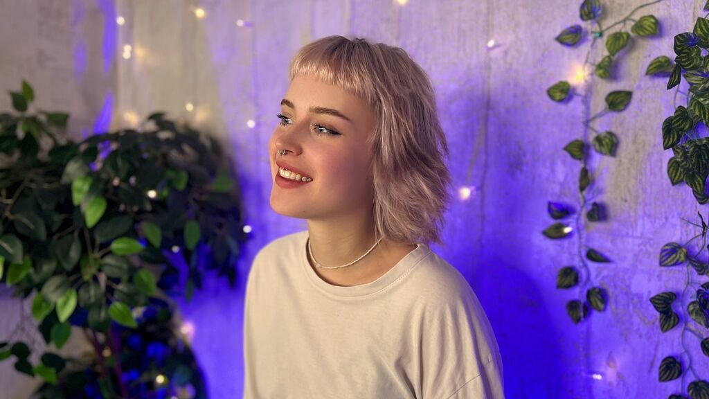 AmeliaJhonas' Amateur Webcam Model Adventures AmeliaJhonas’ Amateur Webcam Model Adventures