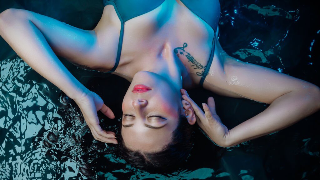 AndreaMoretti's Amateur Webcam Model Adventures AndreaMoretti’s Amateur Webcam Model Adventures