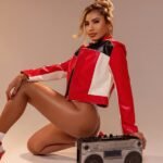 AnneRoss: Unfiltered & Unexpectedly Wholesome