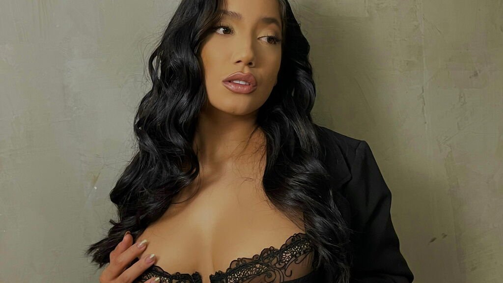 AnnJoness’ Amateur Webcam Model Adventures