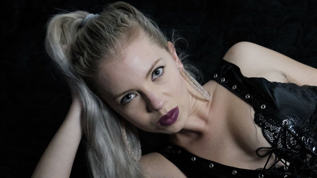 antoniablondys amateur webcam model adventures