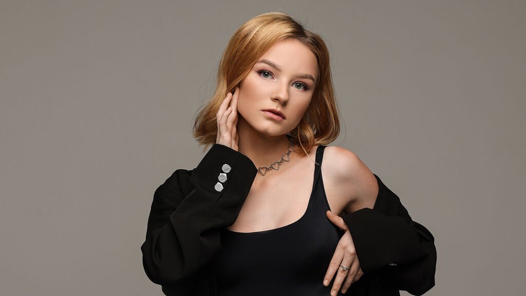 aprilscandys amateur webcam model adventures