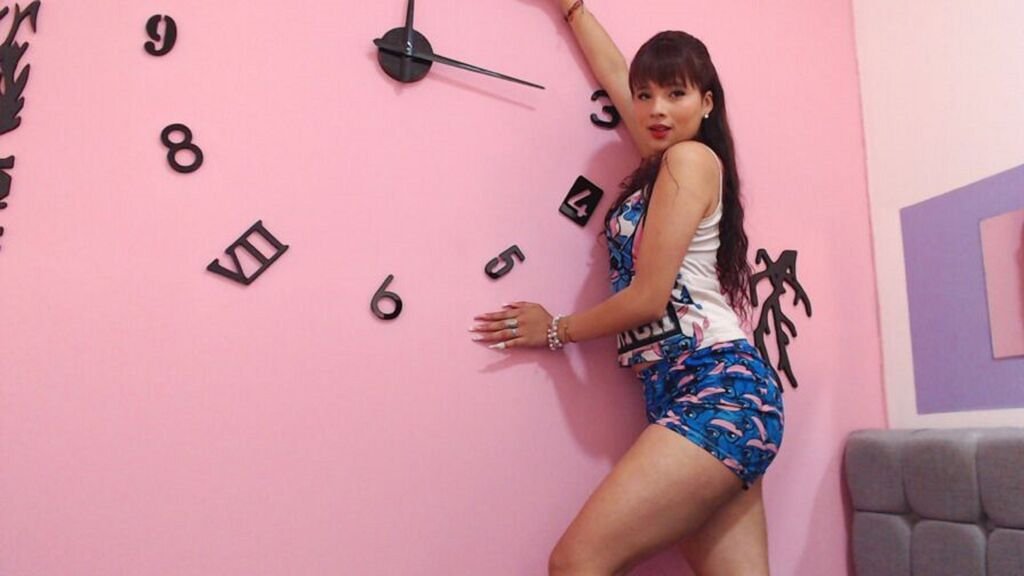 AriannaMaxwell's Amateur Webcam Model Adventures AriannaMaxwell’s Amateur Webcam Model Adventures