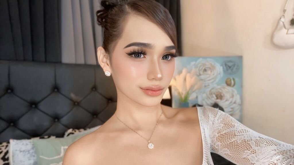 AthenaFamurris Digital Spotlight AthenaFamurris Digital Spotlight