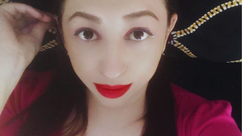 BrisasMillers Cam: Fresh Breezes & Fun