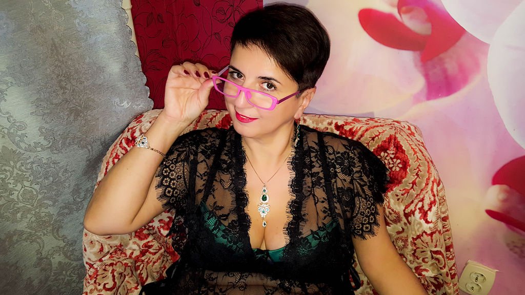 CharmingDreamy Amateur Webcam Model Unveiled CharmingDreamy Amateur Webcam Model Unveiled