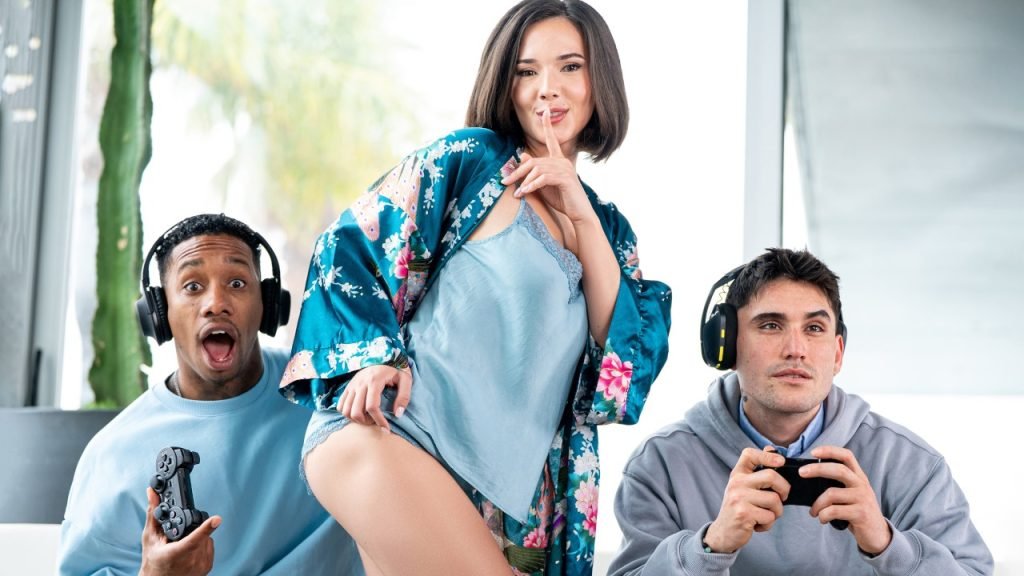 Cleaning Up With Jesus Reyes & Eve Sweet Cleaning Up With Jesus Reyes & Eve Sweet