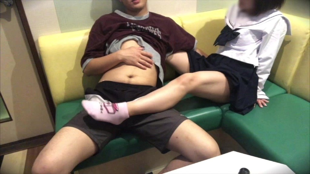 カラオケJ◯潜入ルポ！田舎の夜に舞う