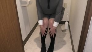 e58588e8bca9e38292e683b3e38184e887aae685b0e381abe381b5e38191e3828be5a5b3e5ad90e381aee5a684e683b3