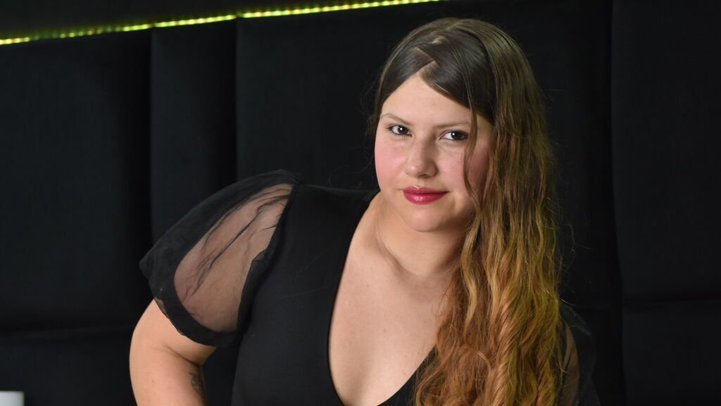 EimmyJonnes: Unfiltered & Unforgettable EimmyJonnes: Unfiltered & Unforgettable