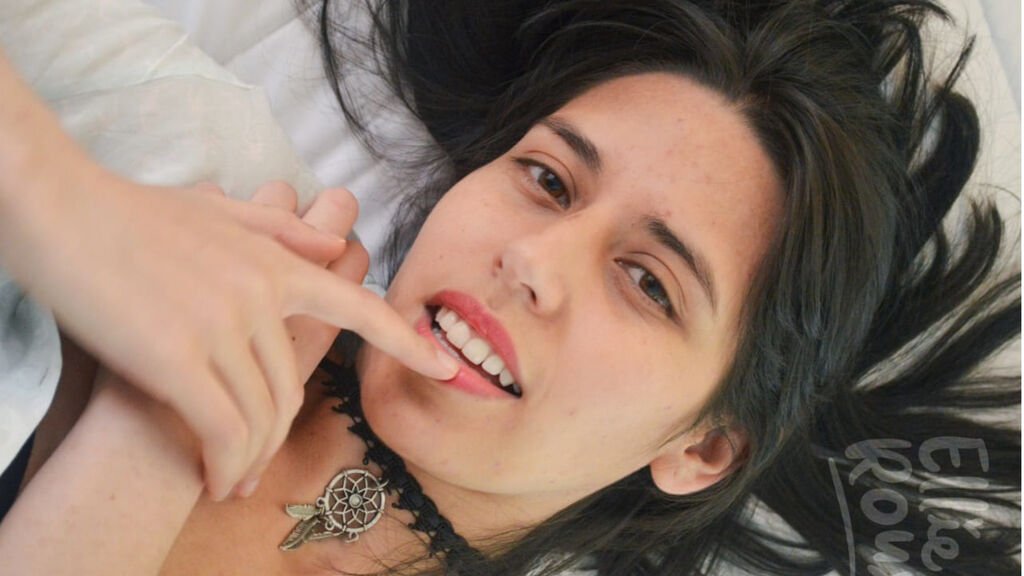 EllieRoux’s Amateur Webcam Model Adventures