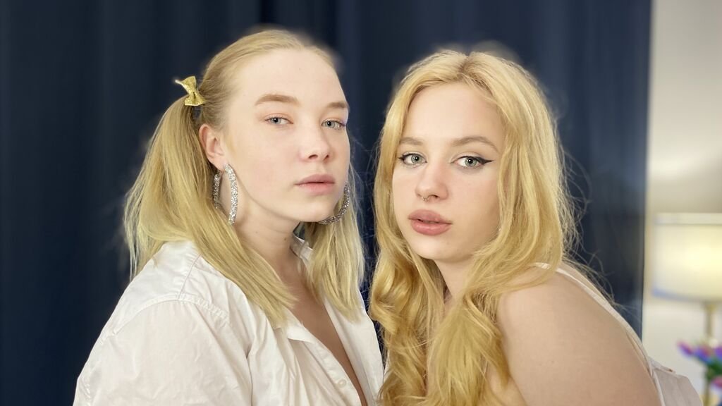 Emily and Alyse's Amateur Webcam Model Adventures Emily and Alyse's Amateur Webcam Model Adventures