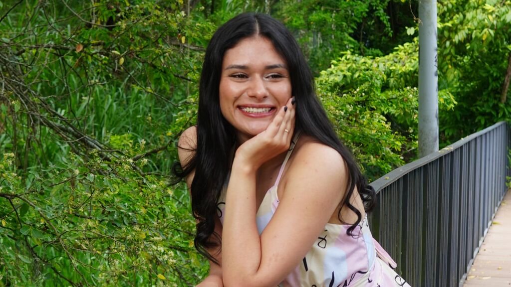 EmilyJolie's Amateur Webcam Model Adventures EmilyJolie’s Amateur Webcam Model Adventures