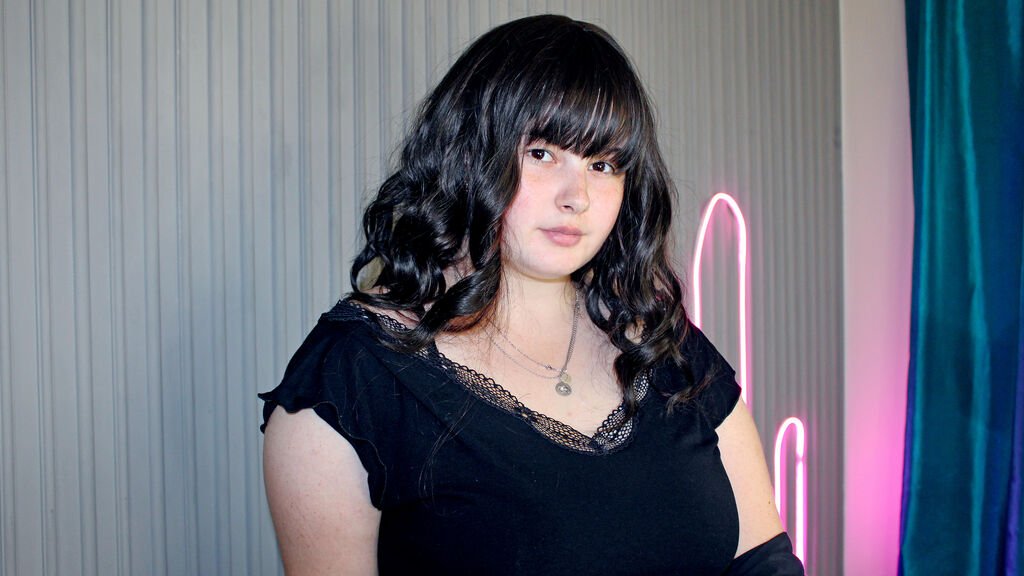 EmilyJonss' Amateur Webcam Modeling Adventures EmilyJonss’ Amateur Webcam Modeling Adventures