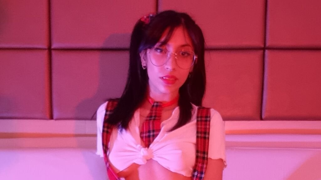 EmmaAllens Amateur Webcam Modeling Adventures