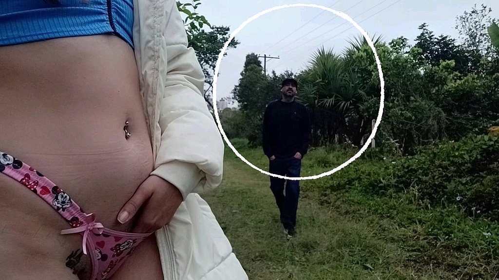 esposa excita se com atletas no parque