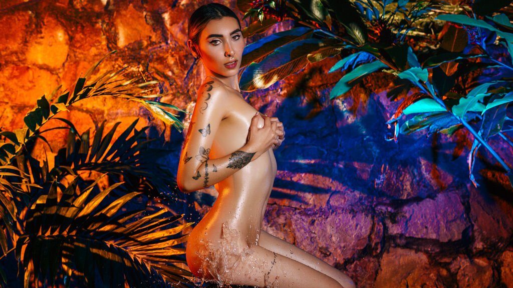 Evelyn Barker's Amateur Webcam Model Adventures Evelyn Barker’s Amateur Webcam Model Adventures