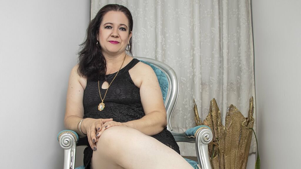 From Amateur to Webcam Model: AuroraFiore's Journey From Amateur to Webcam Model: AuroraFiore’s Journey