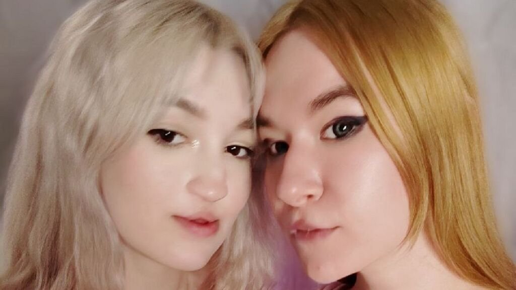 From Amateur to Webcam Model: BellaAndBri's Journey