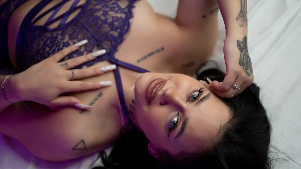 CamModels, Amateur Vixens, and XXX Stars