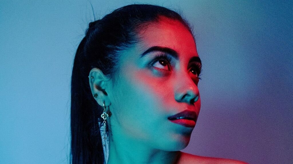 From Amateur to Webcam Model: KendallLillie's Journey From Amateur to Webcam Model: KendallLillie’s Journey