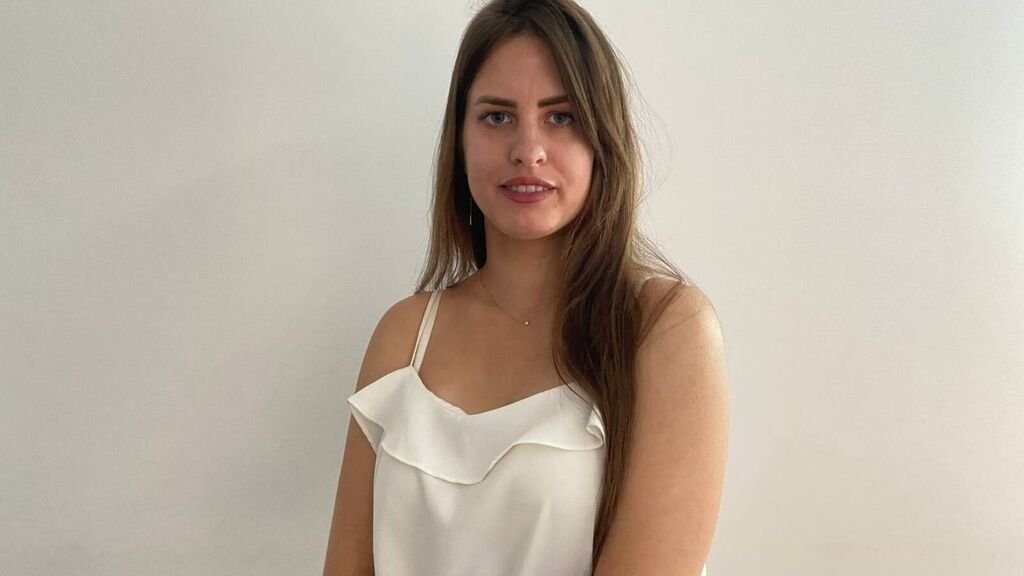 From Amateur to Webcam Model: My AnyStay Journey From Amateur to Webcam Model: My AnyStay Journey