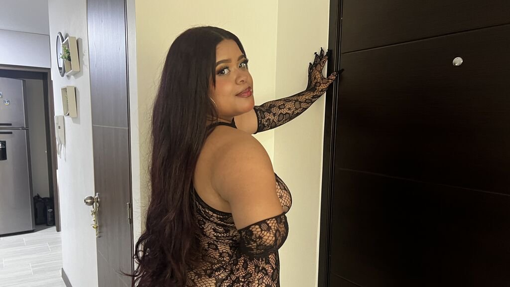 From Amateur to Webcam Model: My Journey with DolceAdams From Amateur to Webcam Model: My Journey with DolceAdams