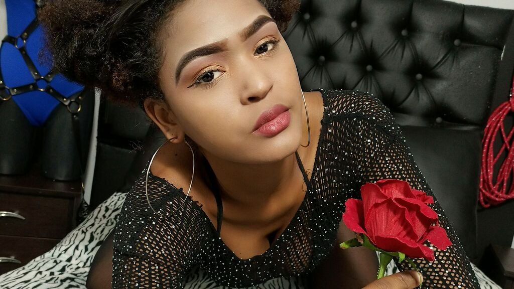 From Amateur to Webcam Model: My Journey with EvaSpers From Amateur to Webcam Model: My Journey with EvaSpers