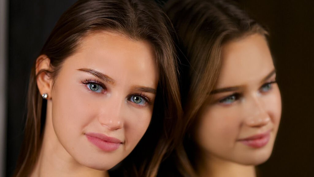 From Amateur to Webcam Model: My Journey with SelenaPirs From Amateur to Webcam Model: My Journey with SelenaPirs