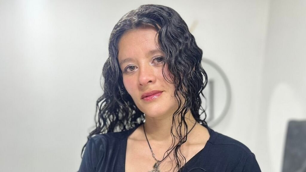 From Amateur to Webcam Model: My Journey with SereneLievano From Amateur to Webcam Model: My Journey with SereneLievano