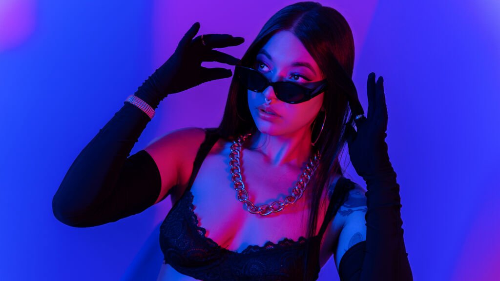 from amateur to webcam model my journey with tauranix