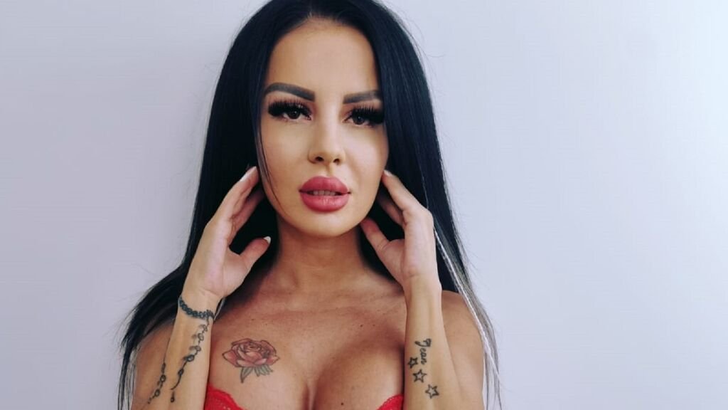 From Amateur to Webcam Model: My Journey with VanessaKyle